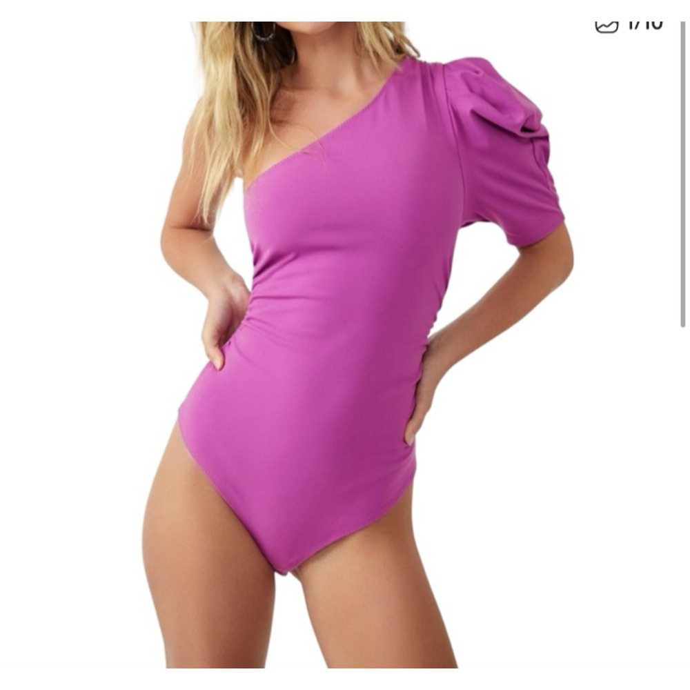 Free People One Shoulder Puff Sleeve L Bodysuit Magenta Ruched Side Stretchy - Picture 1 of 8